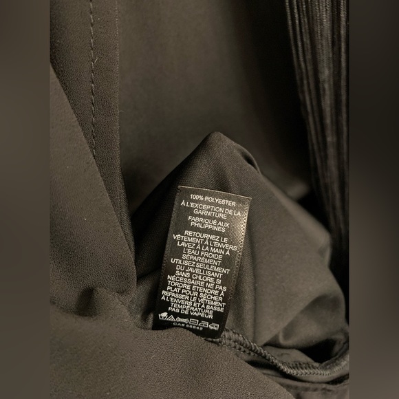 EXPRESS • Long-sleeve Black open-back dress with strings - Picture 9 of 11